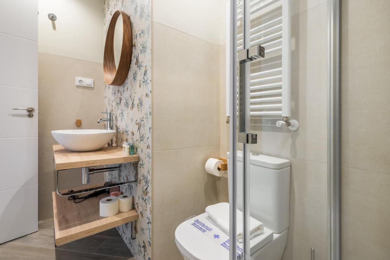 4 Bedrooms 3 Bathrooms Furnished - Sol - Bright & Fully Equipped - Mintystay * Madrid